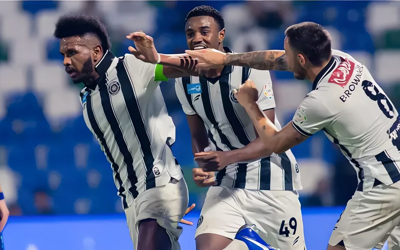 الدوري السعودي، فوز الشباب على الفتح 1/3 وتعادل الحزم مع الفيحاء 2/2