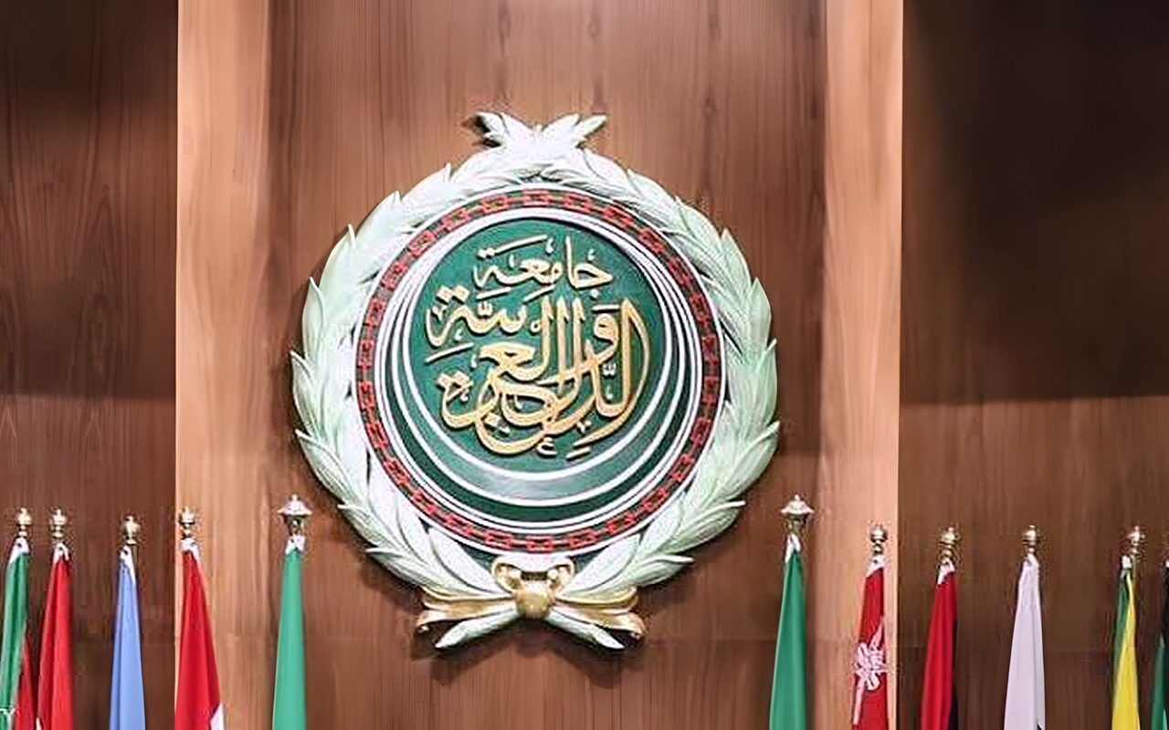 الجامعة العربية تدين تجدد الاعتداءات الحوثية على مطار الملك خالد الدولي