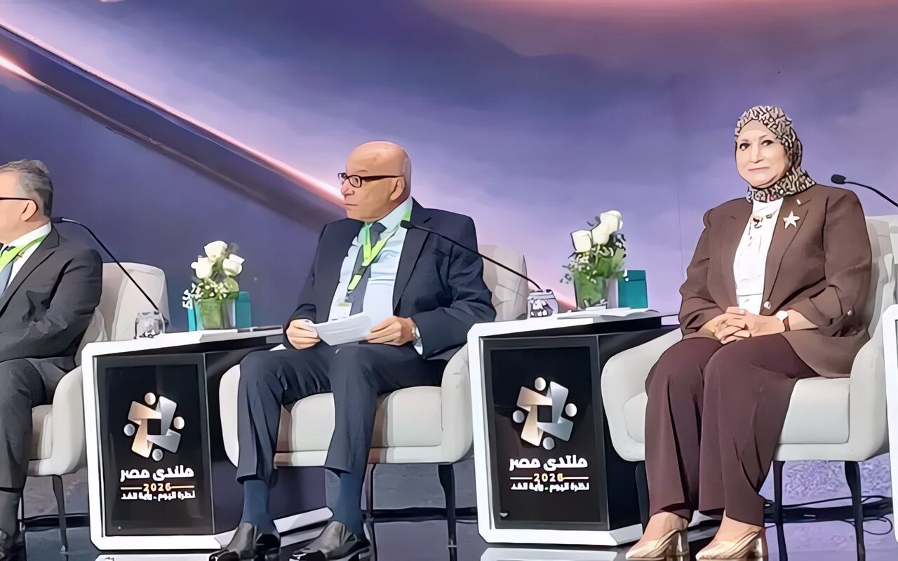كوثر محمود: مصر تخرج 40 ألف ممرض وممرضة سنويا، يمثلون 67% من مقدمي الخدمة الصحية