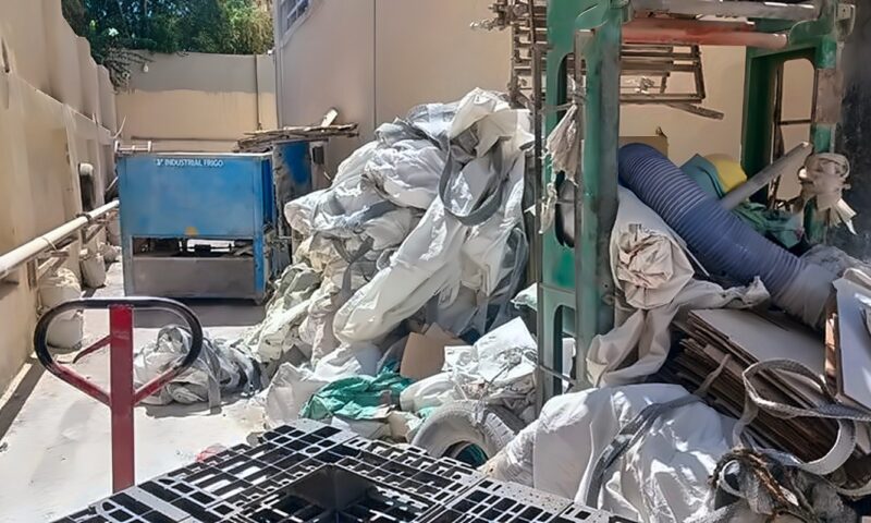 شئون البيئة بالشرقية ينفذ حملات تفتيش مفاجئة على 19 منشأة صناعية وغذائية