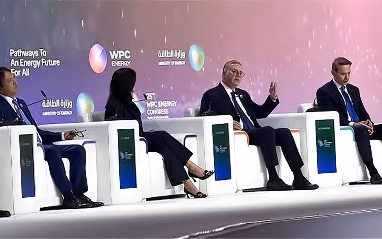 وزير البترول: مصر تضع تأمين إمدادات الطاقة في مقدمة أولوياتها وتعمل على جذب الاستثمار اللازم لزيادة الإنتاج المحلي