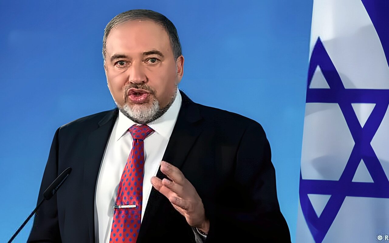 «كونفدرالية» بدل الدولة الفلسطينية.. ليبرمان يطرح خطة تربط الضفة بالأردن تحت مظلة أمنية إسرائيلية