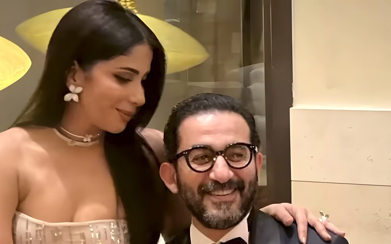 منى زكي عن شخصية أحمد حلمي بالمنزل: “مش كوميديان وهادي جدًّا”