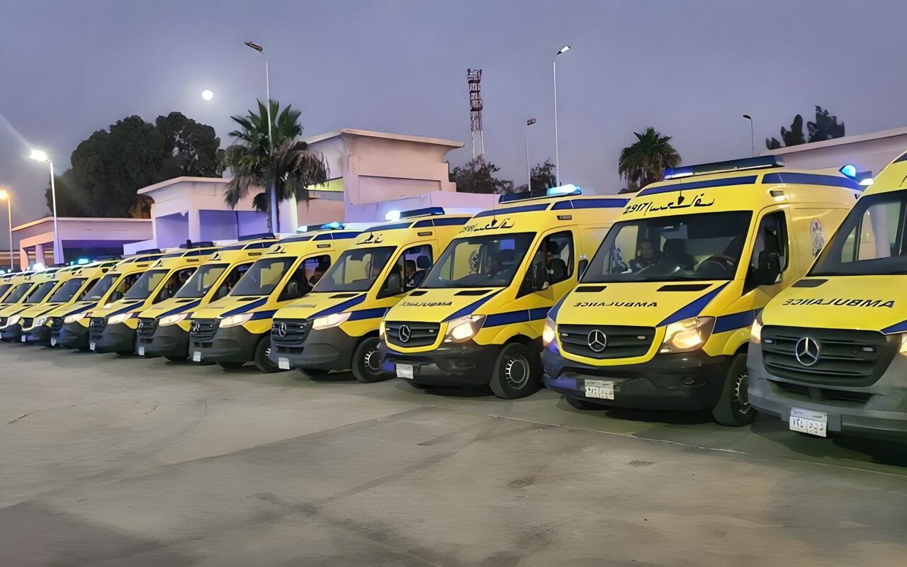 وفاة 4 و60 مصاباً .. الصحة تدفع  بـ50 سيارة إسعاف لموقع حادثي تصادم بطريق الصعيد
