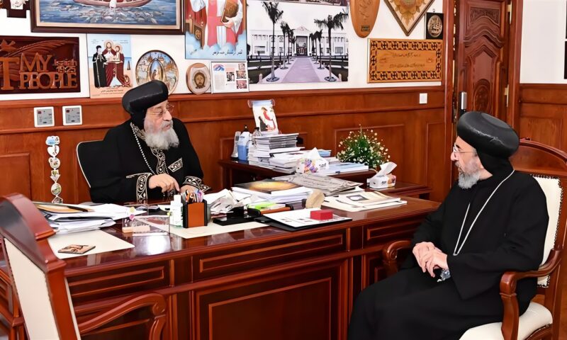 البابا تواضروس يتلقى تقريرا عن الخدمة في إيبارشية لندن