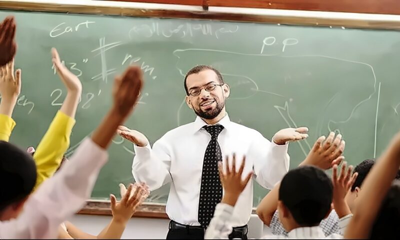 اجتياز الاختبارات لا يكفي، لماذا خرج متقدمون من النتيجة النهائية لمسابقة 30 ألف معلم؟