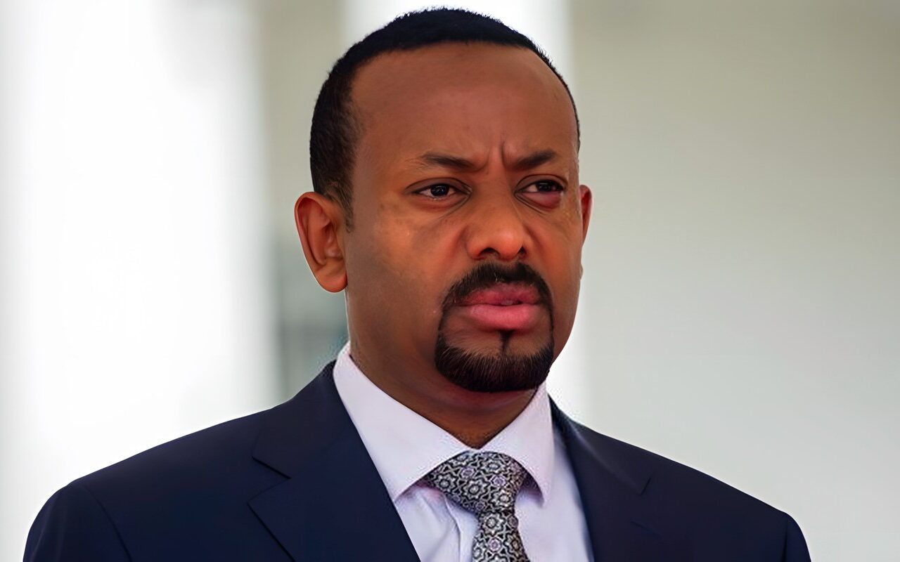 الاستفزاز الإثيوبي مستمر.. المنفذ البحري أولوية آبي أحمد بعد إعادة تنصيبه رئيسا للوزراء