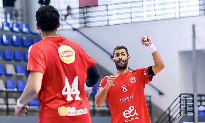 الأهلي يعلن إصابة معاذ عزب لاعب اليد بارتجاج خفيف في المخ
