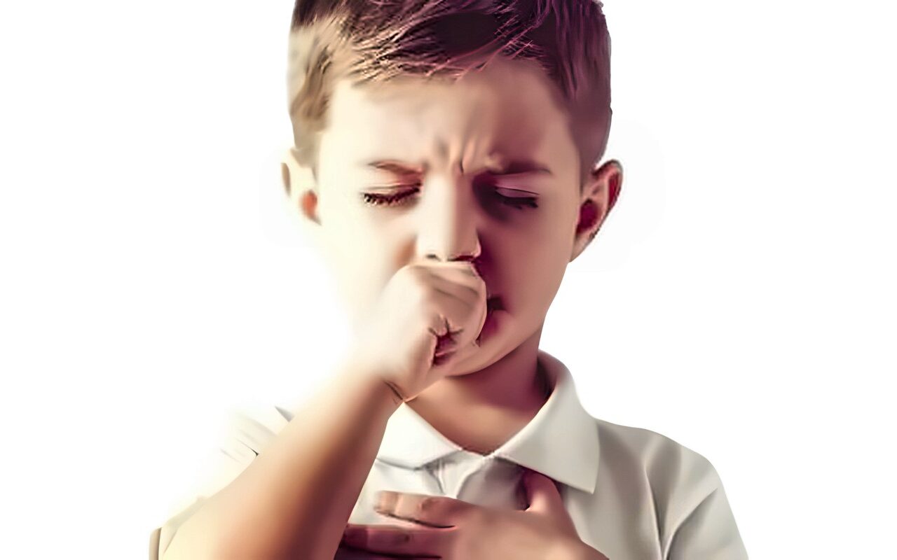الكُحة الحنجرية عند الأطفال.. الأعراض والأسباب وطرق العلاج.. ومتى تستدعي الطوارئ؟