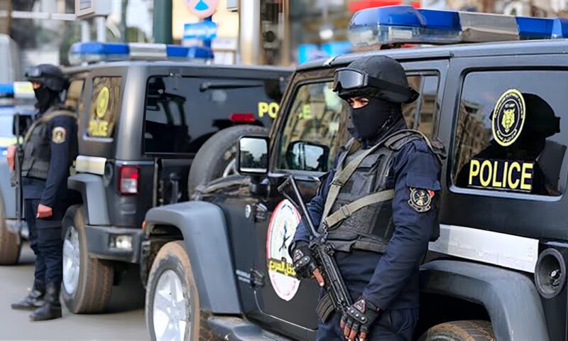 بعد القبض على المتهم، تفاصيل مقتل مسنة على يد حفيدها في قنا بسبب 6 آلاف جنيه وجرعة شابو