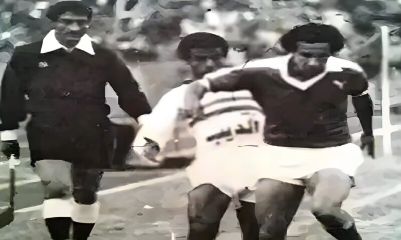 أغرب حكايات القمة، محمد عامر يسجل هدفي الأهلي والزمالك في مباراة واحدة (فيديو)