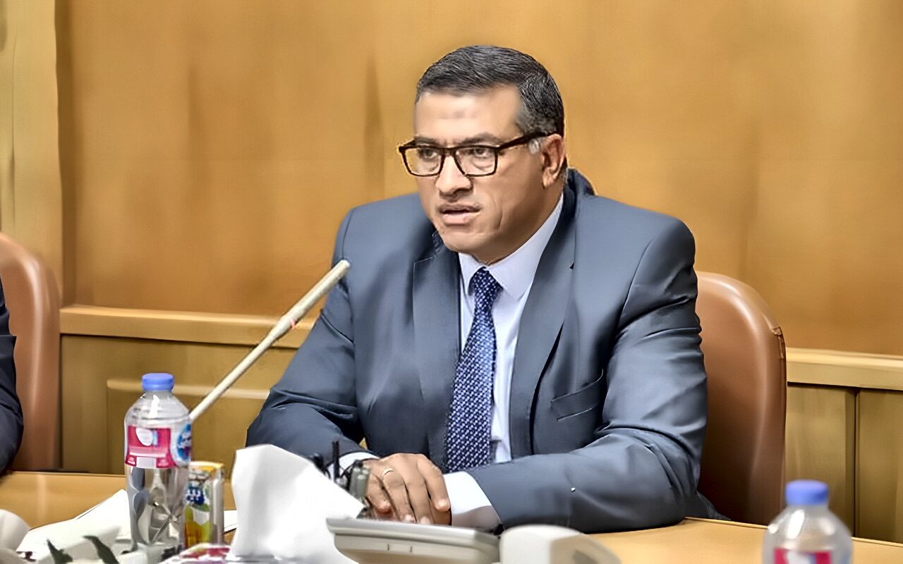 محافظ قنا: الشعب المصري ربط على بطنه عشان يشتري السلاح لاستعادة الأرض (فيديو)