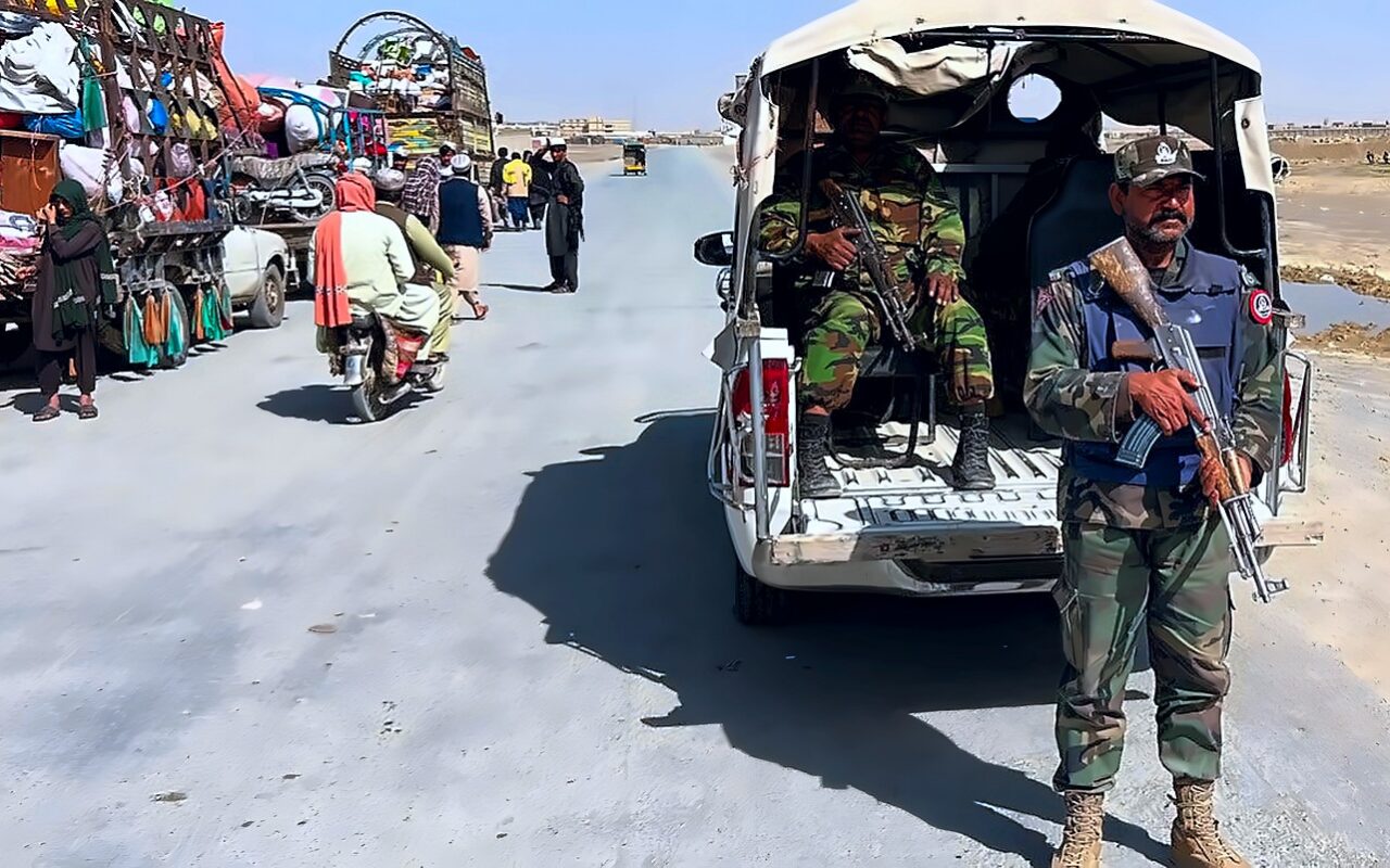 موجة هجمات مسلحة تهز بلوشستان إيران.. من جالق إلى زاهدان