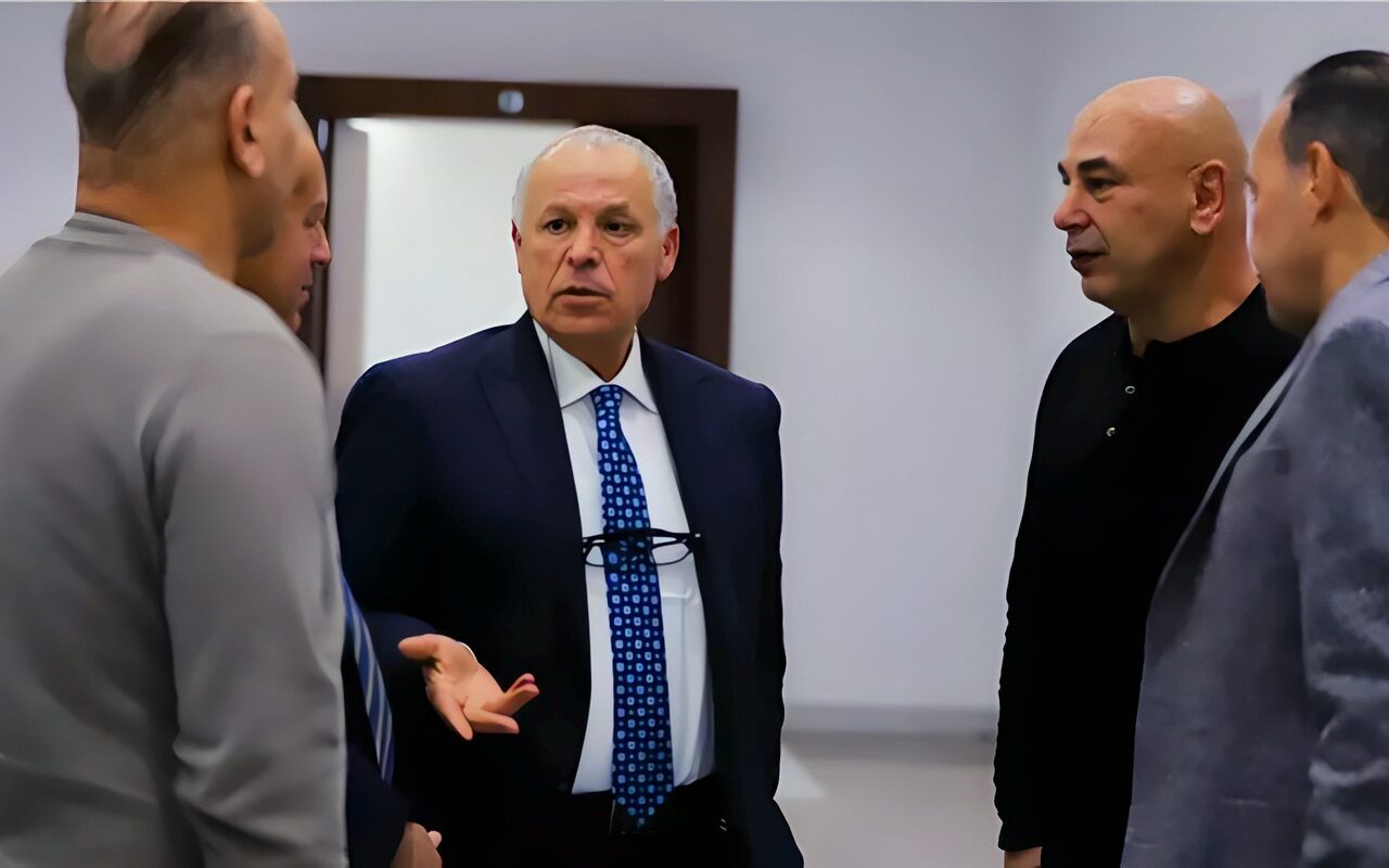 مصدر بالمنتخب: أبو ريدة يتولى الإشراف على استئناف عقوبة التوأم وزيكو.. وحسام حسن لم يتدخل