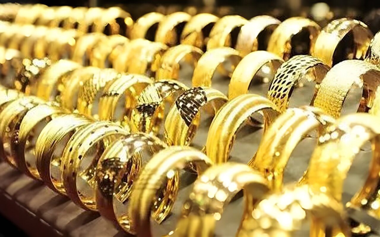 تراجع جديد لجميع العيارات، الذهب يخسر 10 جنيهات والأسعار تفاجئ الجميع
