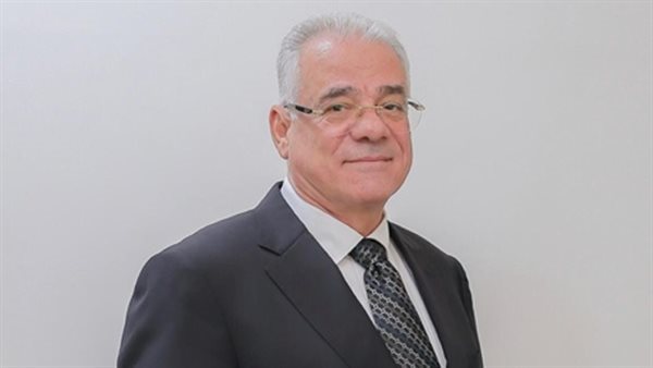 وكيل زراعة النواب يشيد بتوصيات منتدى مصر بشأن زيادة أسعار توريد القمح  إلى  2650 جنيها