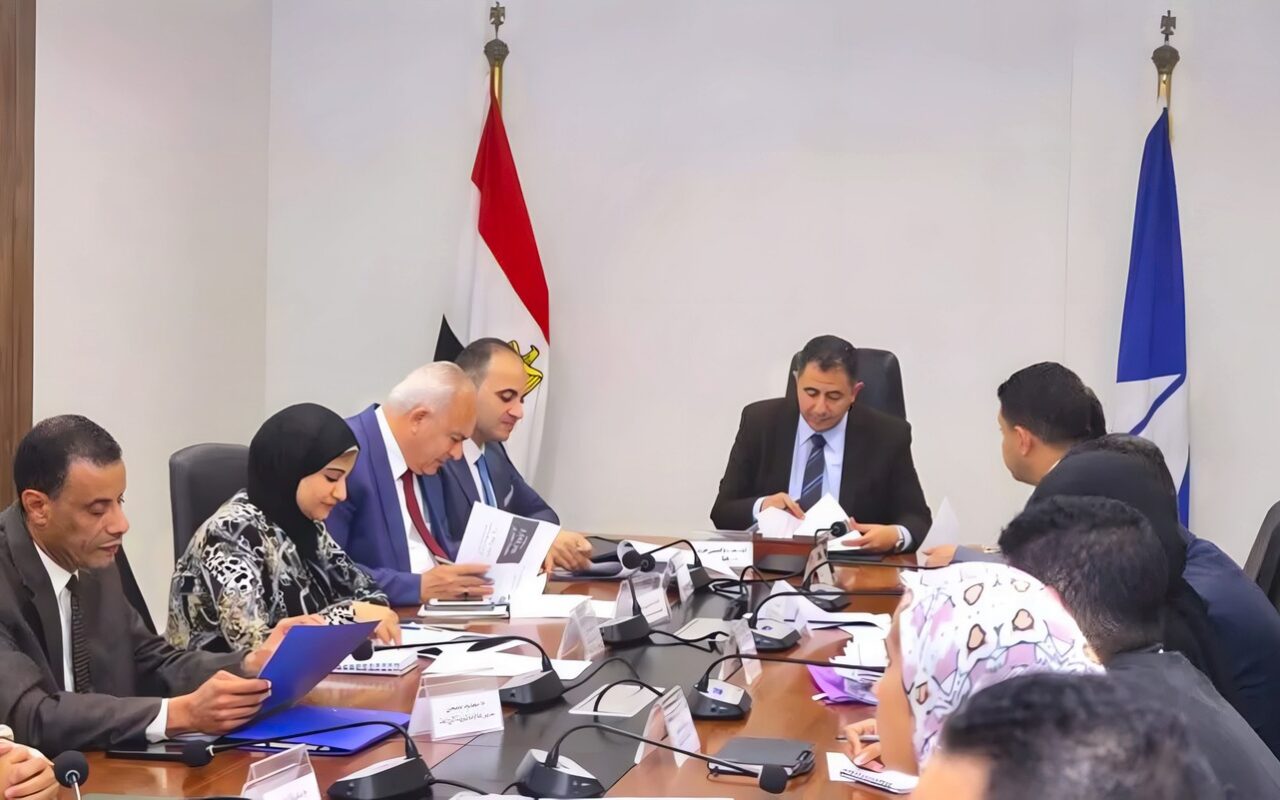 محافظ دمياط يتابع معدلات تنفيذ الخطة الاستثمارية للزراعة.. ويقرر إنشاء منفذ جديد لبيع السلع