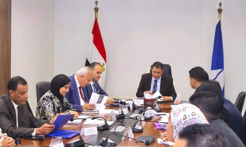 محافظ دمياط يتابع معدلات تنفيذ الخطة الاستثمارية للزراعة.. ويقرر إنشاء منفذ جديد لبيع السلع