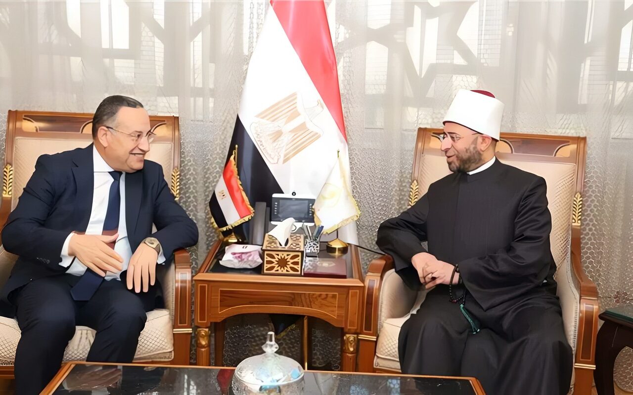 وزيرا الأوقاف والتعليم العالي يبحثان توظيف البحث العلمي في تطوير الخطاب الدعوي