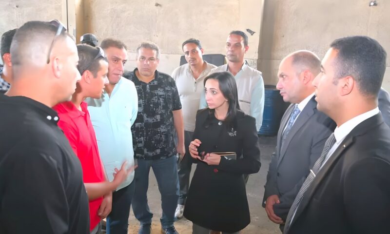 محافظ البحيرة تتفقد أعمال صيانة وإصلاح معدات الوحدات المحلية بدمنهور