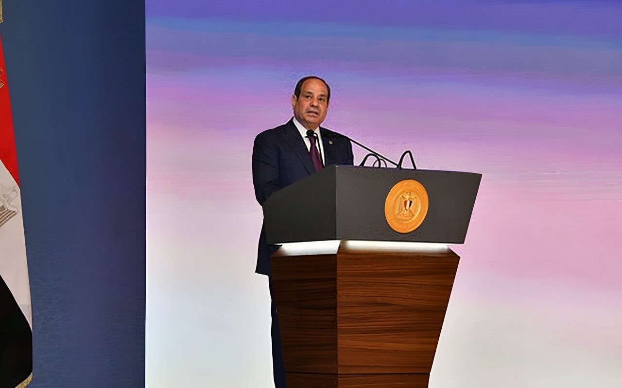 السيسي: طرحت على ممثلي تيارات دينية تساؤلات عن كيفية إدارة شؤون الدولة ومواجهة التحديات
