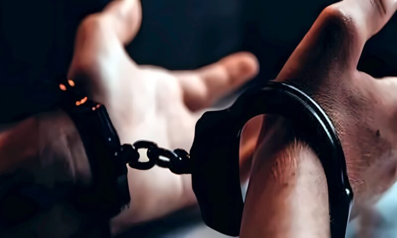 إيصالات أمانة على بياض.. حبس متهمين باحتجاز مقاول بسبب خلافات مالية في الجيزة