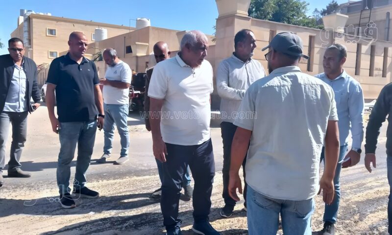محافظ مطروح يتفقد مشروعات تطوير مدينة الحمام لتحسين الصحة والبنية التحتية