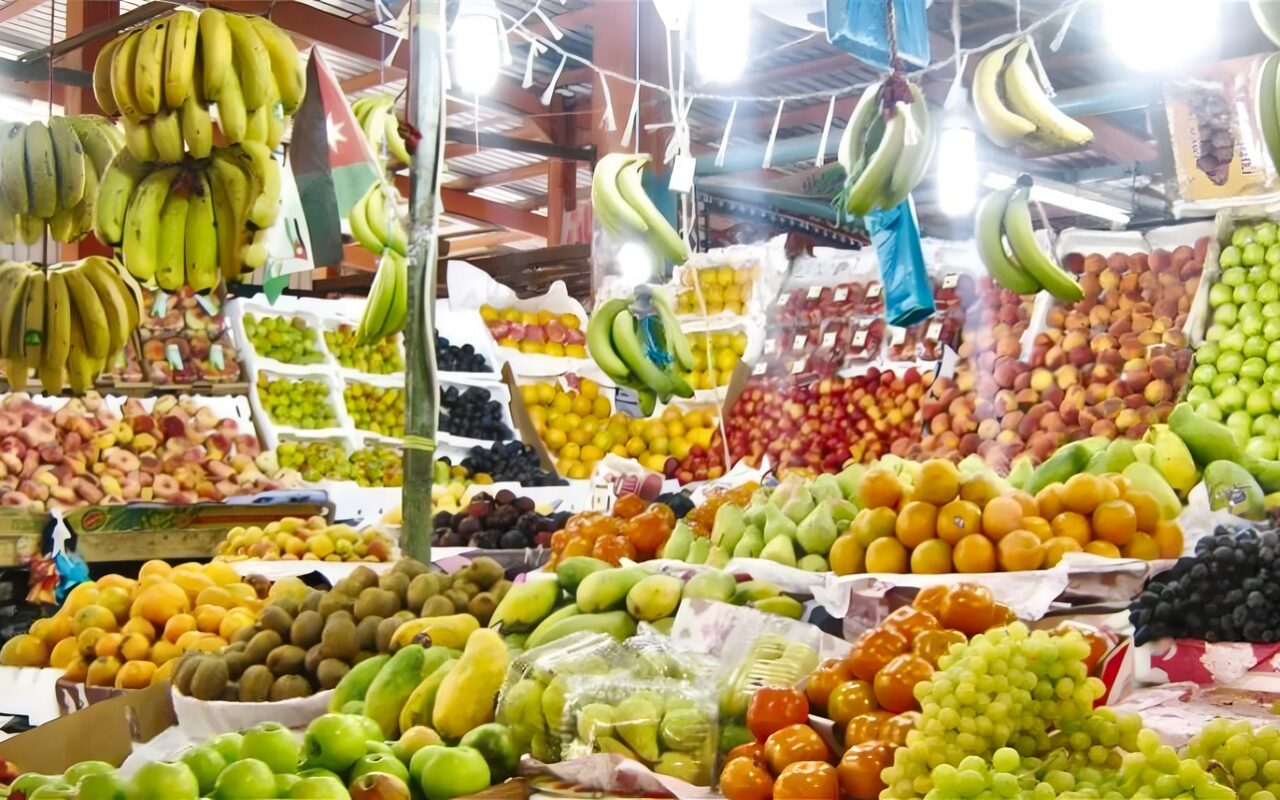 أسعار الفاكهة اليوم السبت، انخفاض يصل إلى 12 جنيها في 6 أصناف وارتفاع المانجو