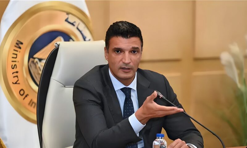 وزير الصناعة: الاقتصاد غير الرسمي يضغط على المصانع الملتزمة