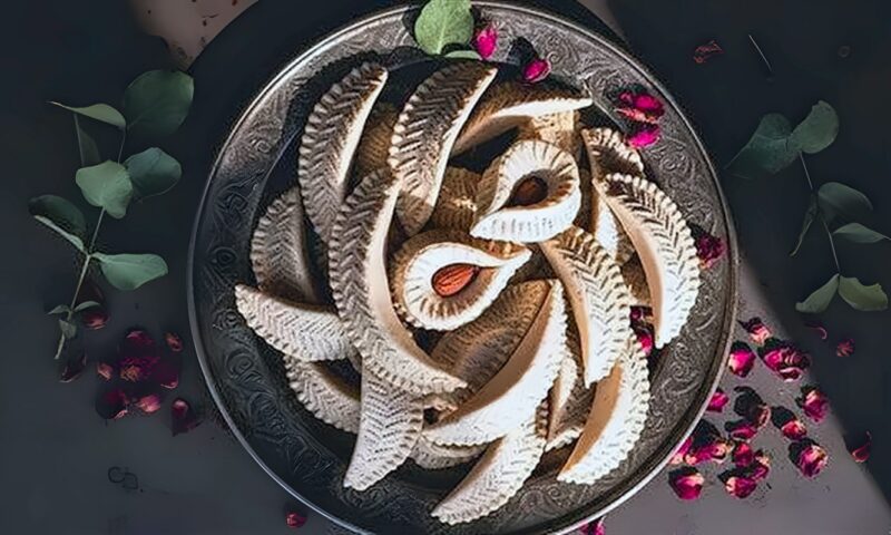 طريقة عمل كعب الغزال في المنزل بحشوة اللوز وطعم شرقي أصيل