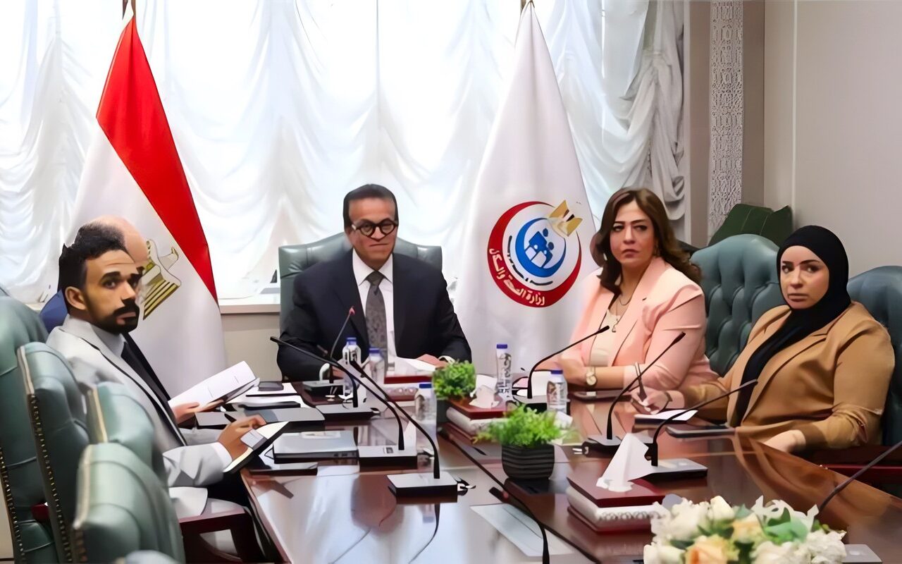 وزير الصحة يؤكد التزام مصر بالعمل مع كافة الأشقاء في الاتحاد الأفريقي لمواجهة «إيبولا»