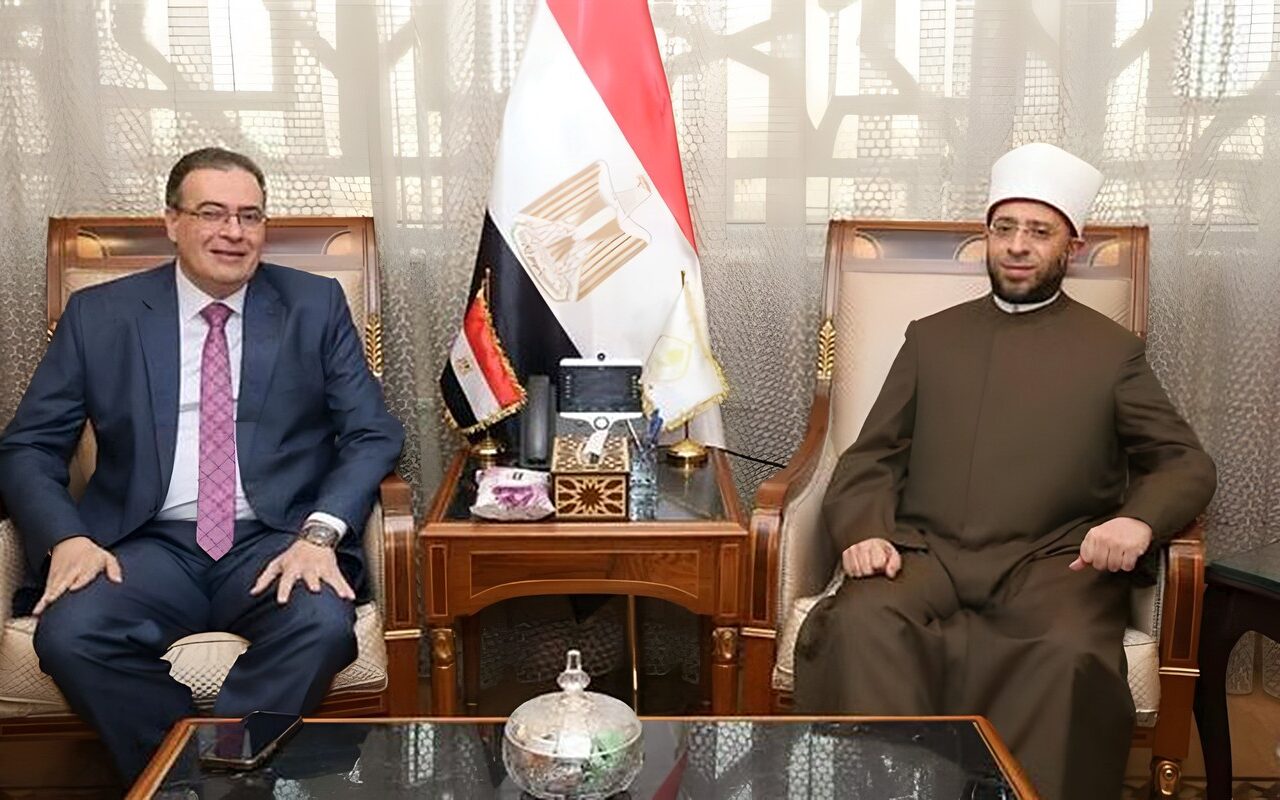 الأزهري ورئيس «التنظيم والإدارة» يبحثان رفع كفاءة الجهاز الإداري بوزارة الأوقاف