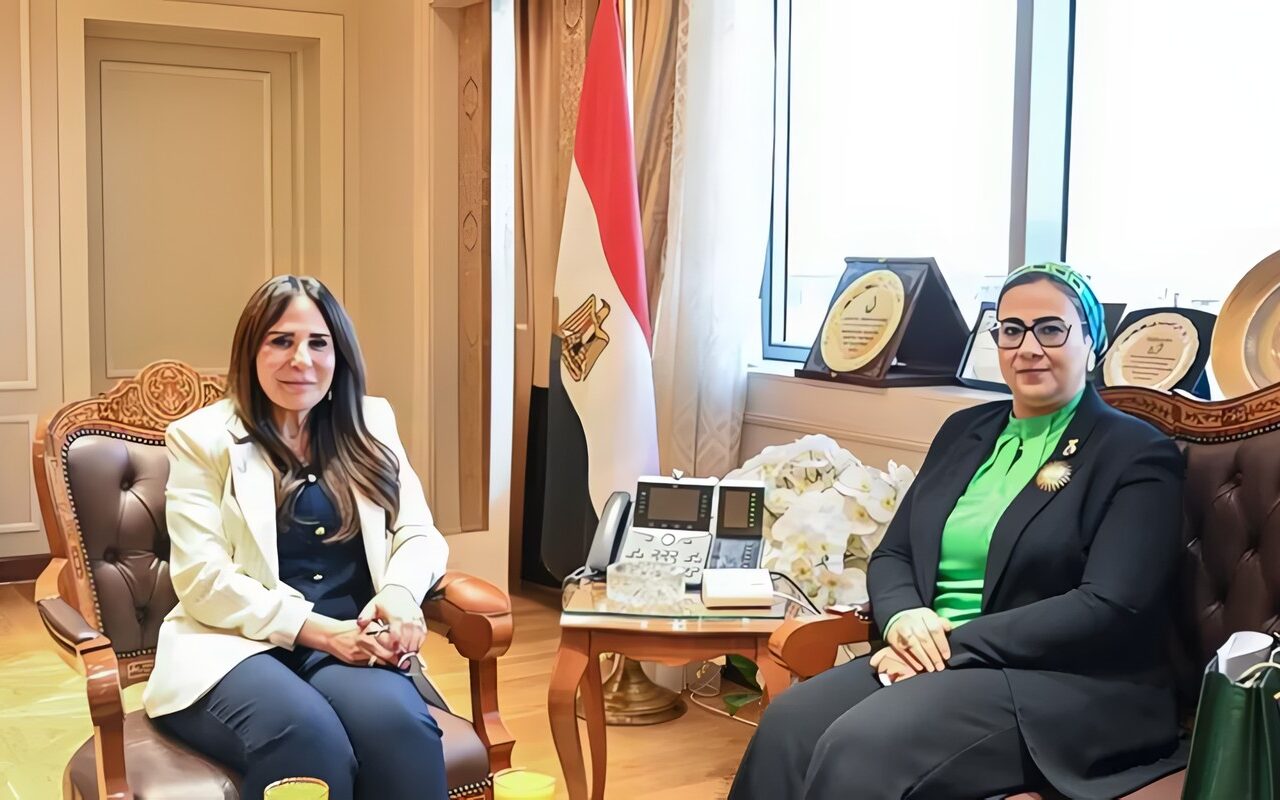 وزيرة الإسكان تبحث مع رئيسة المجلس القومي للمرأة تعزيز التعاون المشترك