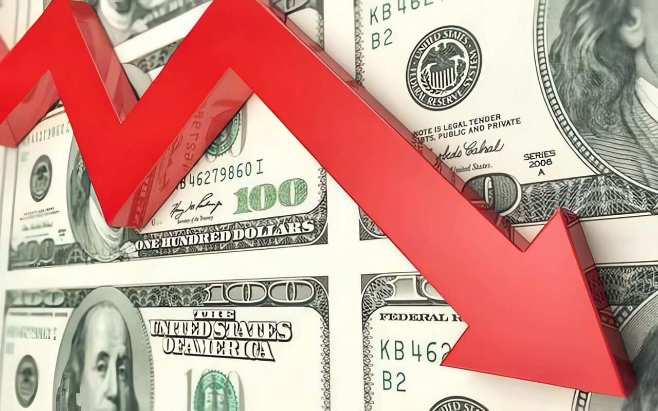 عقب صعود دام أسبوعين.. تراجع جماعي لسعر صرف الدولار في البنوك الآن
