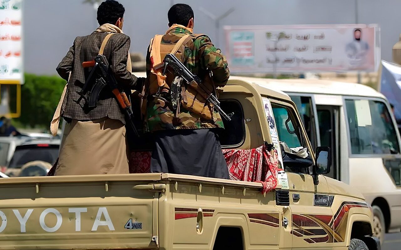 القوات المسلحة اليمنية: سقوط 1500 قتيل وجريح من ميليشيا الحوثي خلال 24 ساعة