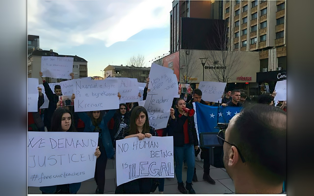 احتجاجات طلابية تهز فرنسا.. إصابة أكثر من ألف شخص والحكومة تعلق الدراسة غدا