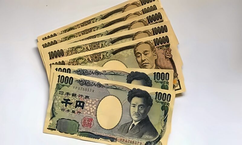 سعر الـ 100 ين الياباني مقابل الجنيه في البنوك المصرية اليوم السبت