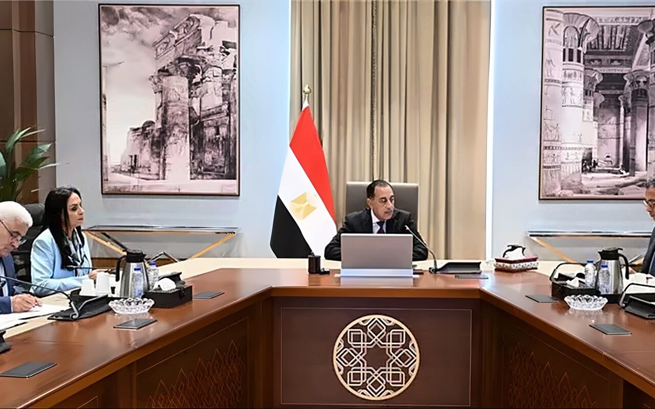 رئيس الوزراء يستعرض محاور جلسة بعنوان ” منظومة حماية اجتماعية أكثر فاعلية”