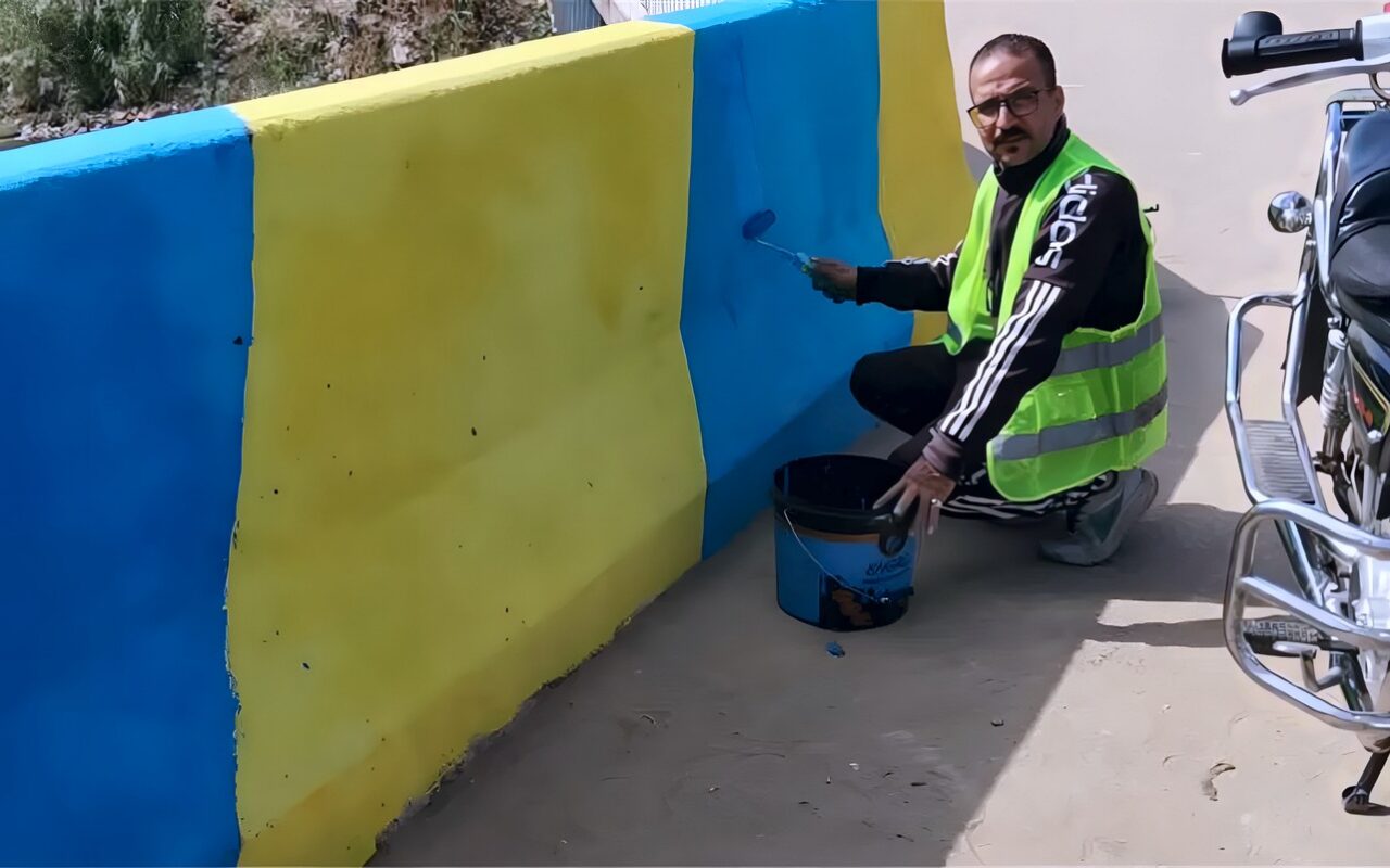 بأيدي شبابها، قرية الحجاز بالإسماعيلية تتجمل وكوبري القرية يتحول للوحة فنية