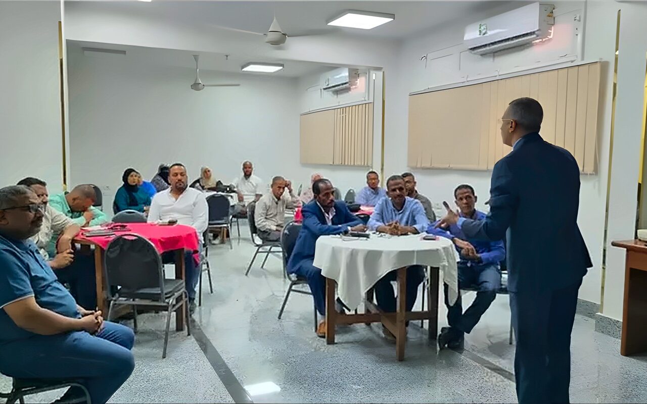 برعاية وزير المالية ومحافظ أسوان.. تأهيل 16 قيادة مالية وإدارية لتطوير الأداء الحكومي