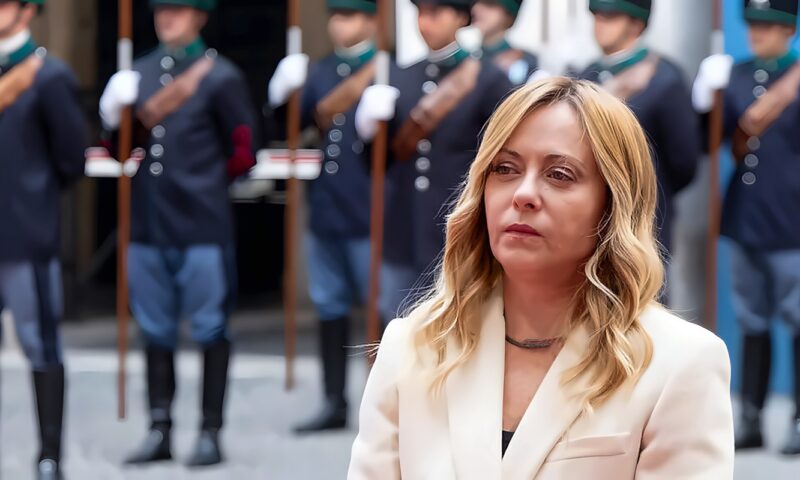 إيطاليا: البرلمان يتبنى تعديلا قانونيا تقول المعارضة إنه يعزز فرص إعادة انتخاب ميلوني