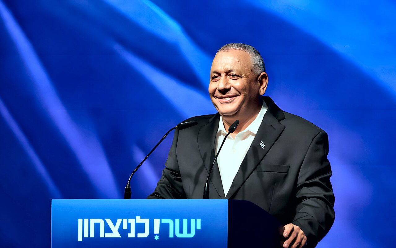 الانتخابات الإسرائيلية: من هو غادي أيزنكوت الساعي للإطاحة بنتانياهو من سدة الحكم؟