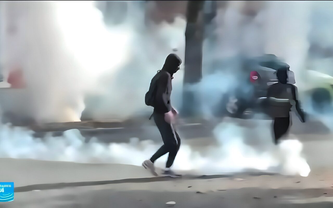 “من يخرب يدفع”.. الحكومة الفرنسية تواجه أعمال عنف طلاب المدارس الثانوية بتشريع جديد