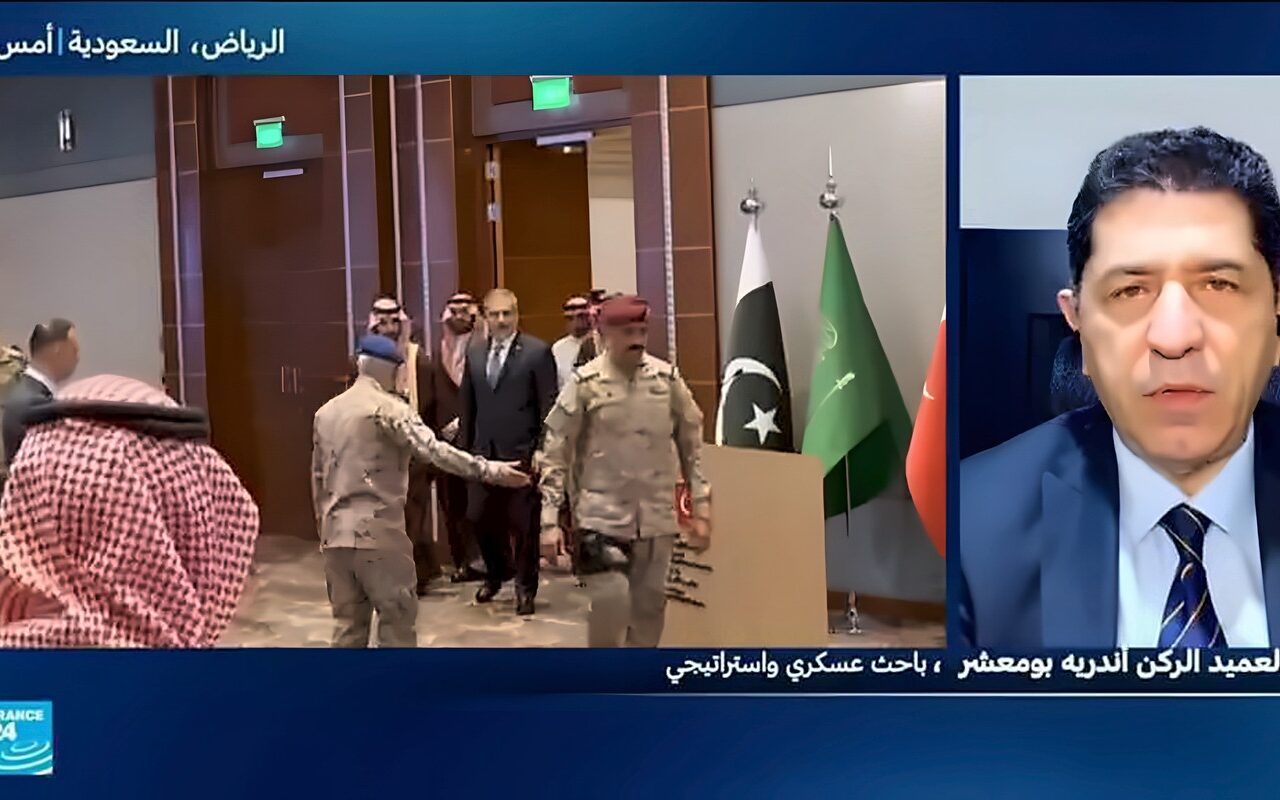 “حلف مكة” يدخل المعركة.. ما تأثير الدعم التركي والباكستاني للسعودية؟