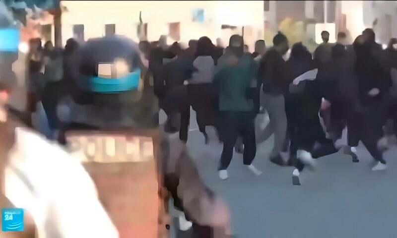 احتجاجات الطلاب تتمدد في فرنسا رغم دعوات التهدئة ومخاوف من تصعيد جديد