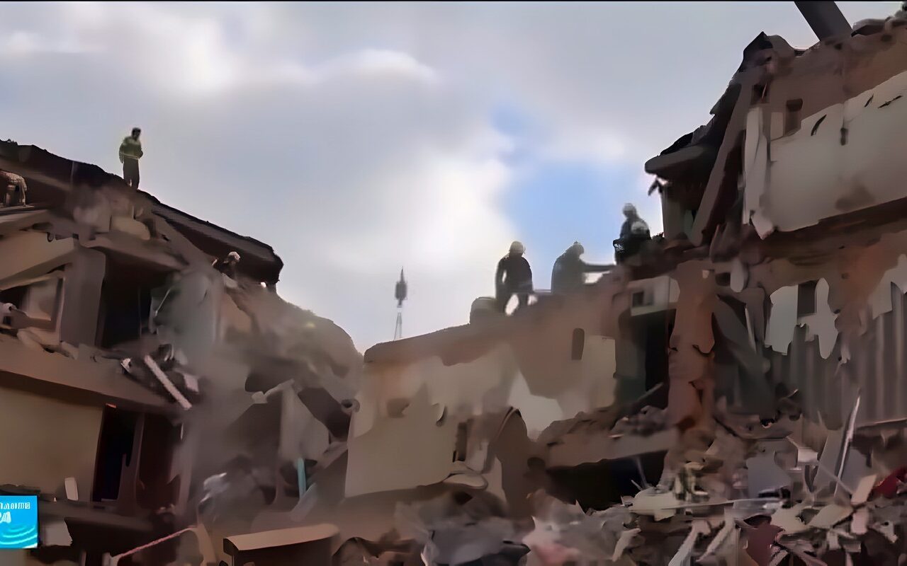 القصف الروسي يضرب المدن الأوكرانية وزيلينسكي يطالب حلفاءه بالمساعدة