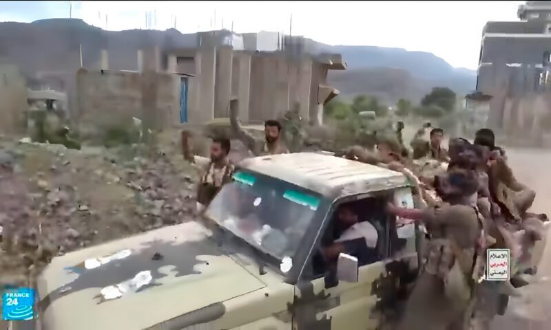 اليمن: الحوثيون يحاصرون تعز ويعرقلون وصول الإمدادات إليها