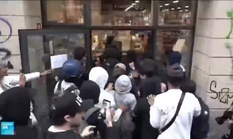 إيطاليا تحت وقع الغضب الاجتماعي.. احتجاجات غلاء المعيشة تتحول إلى أعمال عنف
