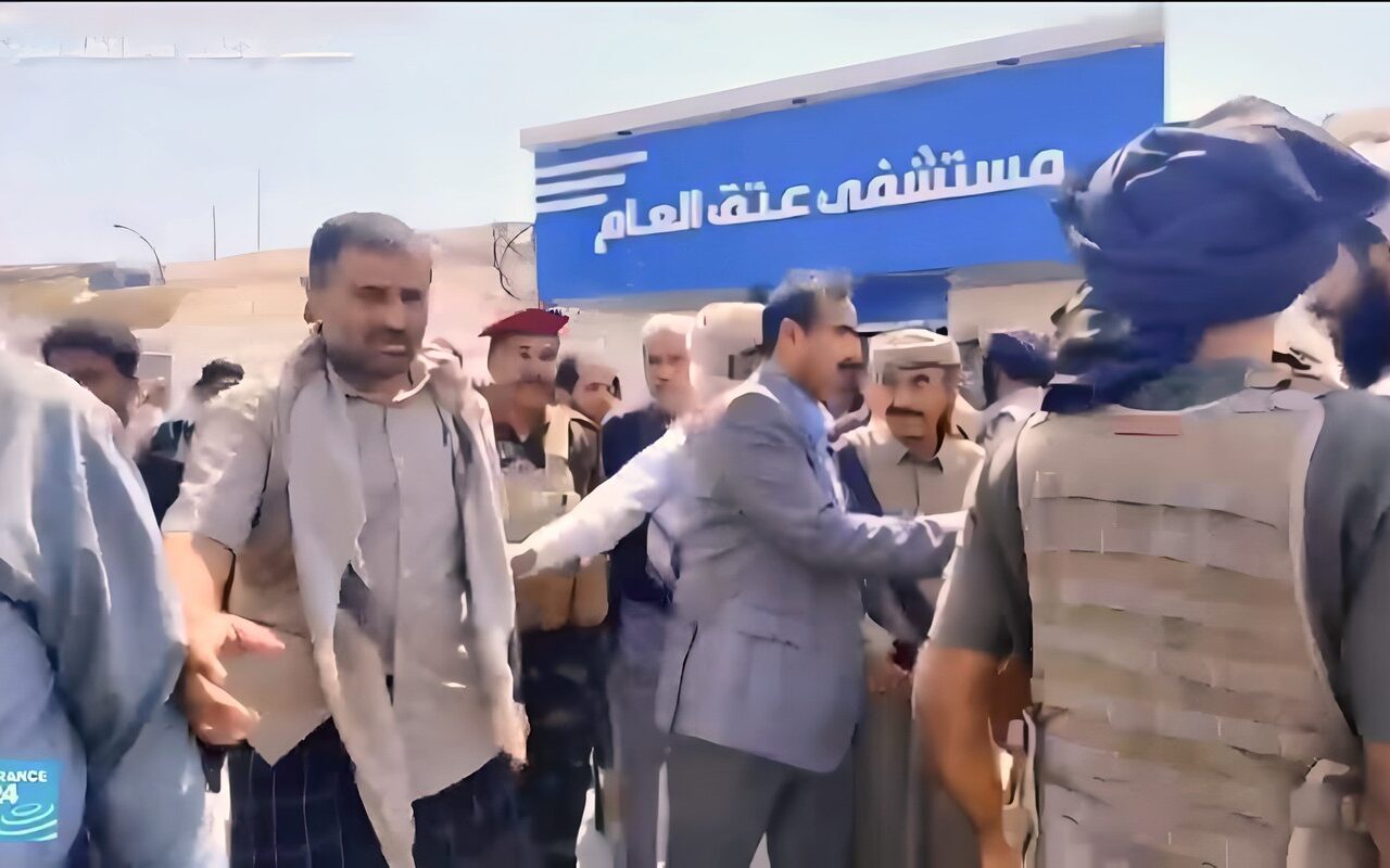اليمن: هجوم بالستي للحوثيين يحصد عشرات القتلى في معسكر العلم بشبوة