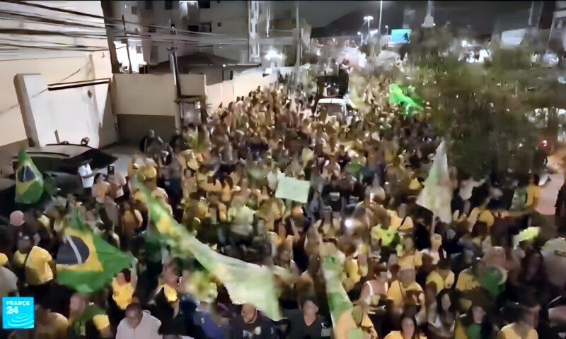 الرئيس البرازيلي يعتزم الطعن في ترشح منافسه اليميني بعد اتهامات لميتا بالتدخل في الانتخابات